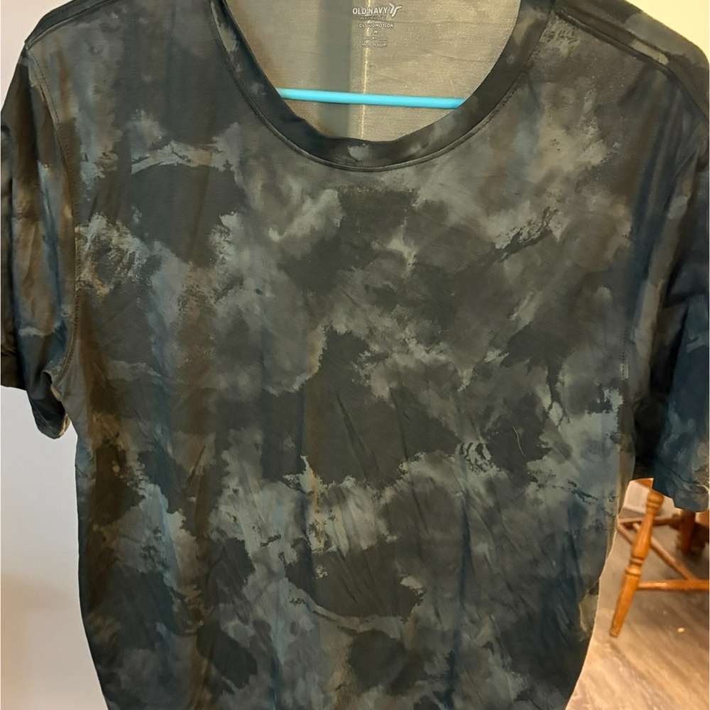 Old Navy Men's Gray Tie-Dye Short Sleeve Tee